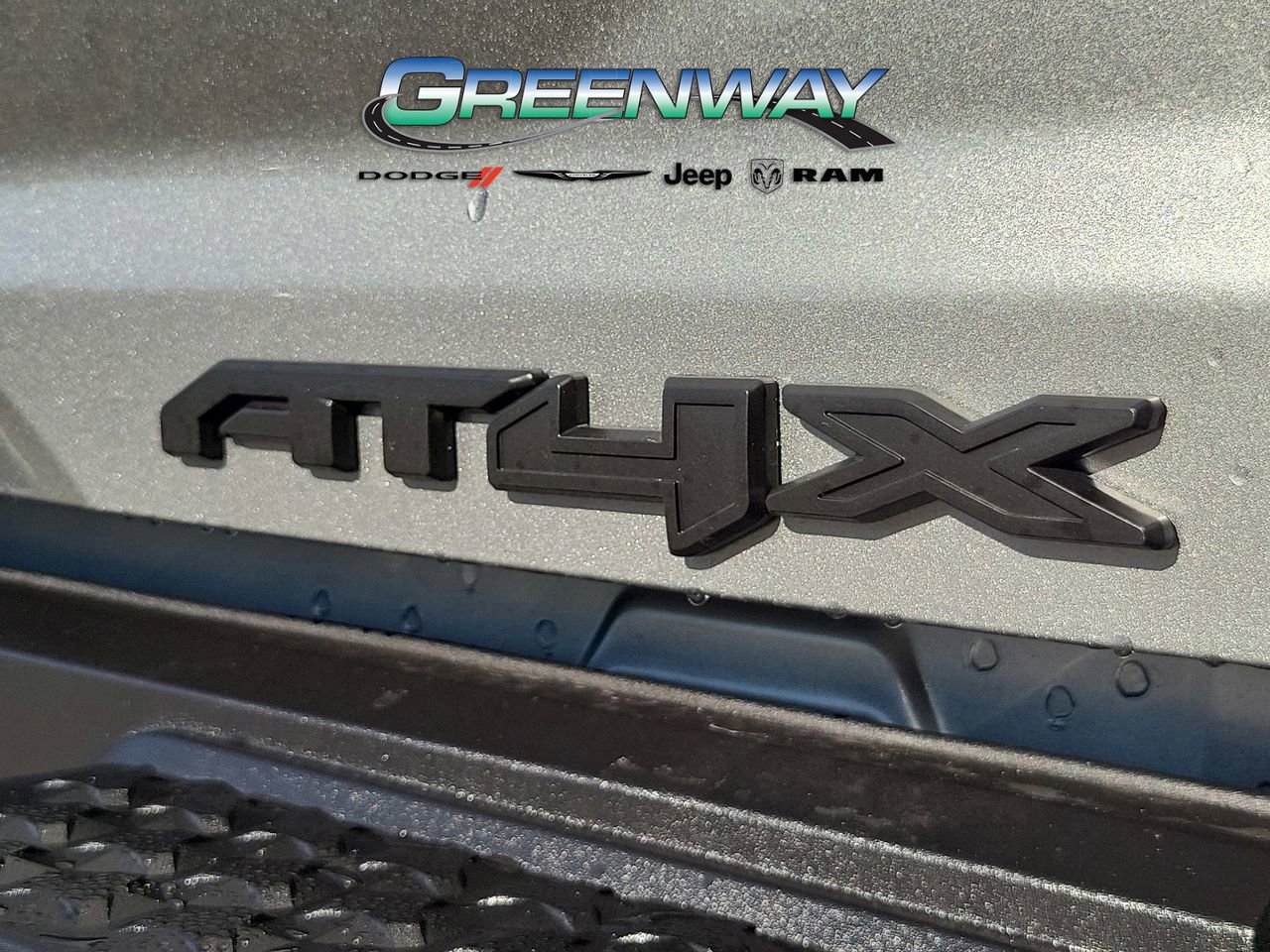 Used 2024 GMC Canyon AT4X image 7