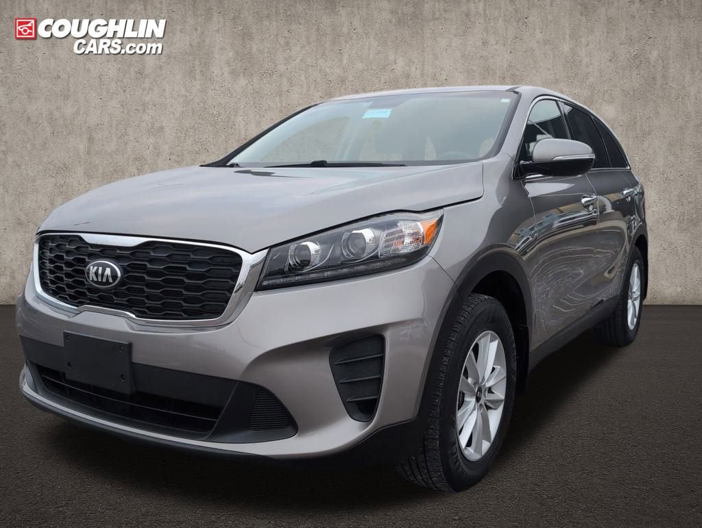 Used 2019 Kia Sorento LX image 3