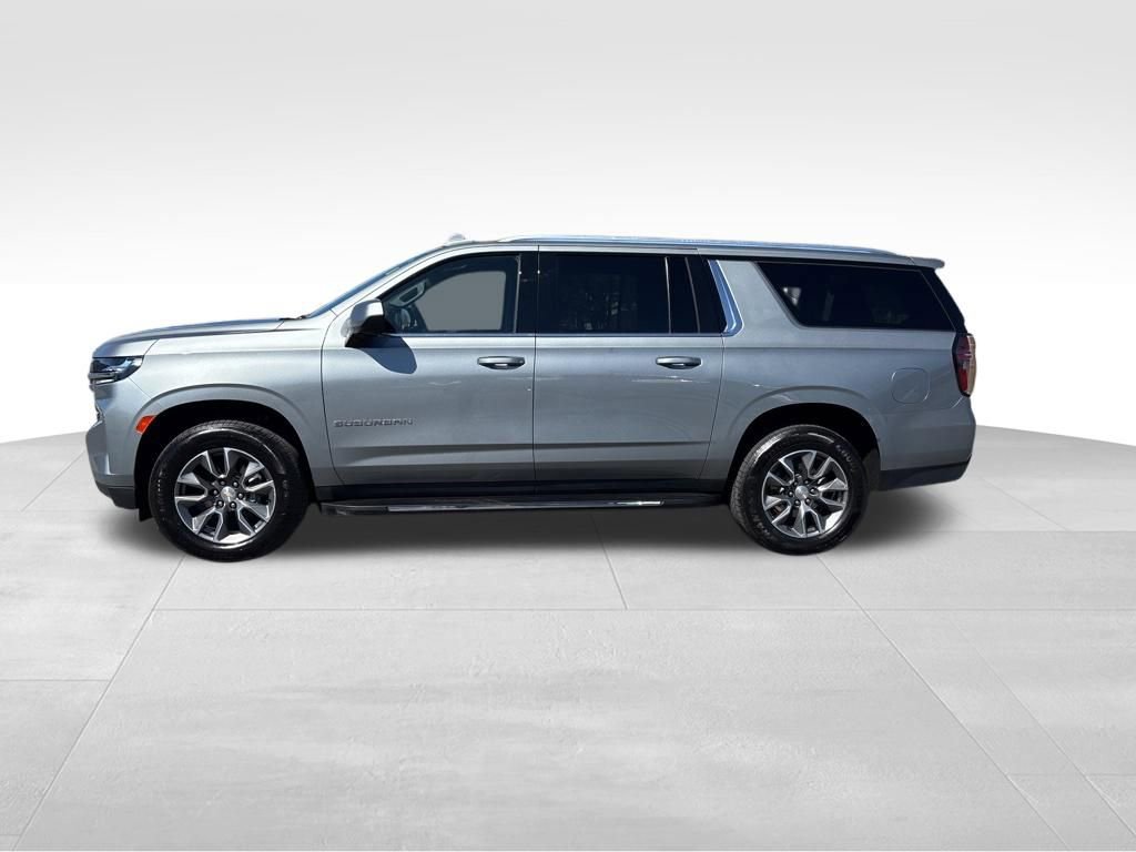 Used 2023 Chevrolet Suburban LS image 4