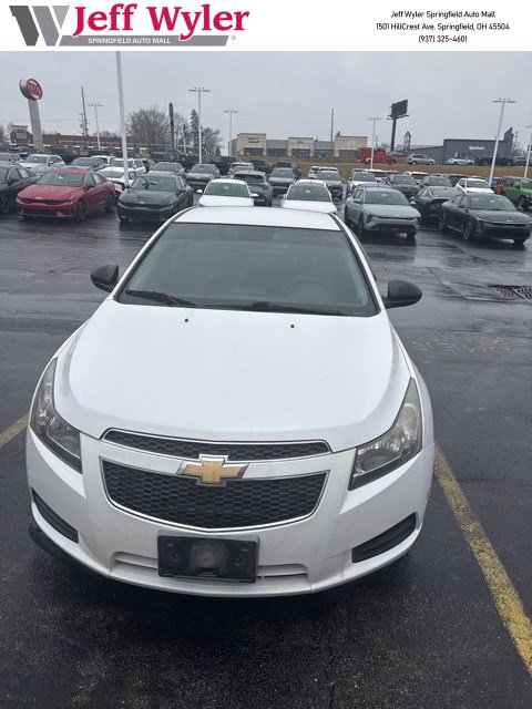 Used 2014 Chevrolet Cruze LS image 1