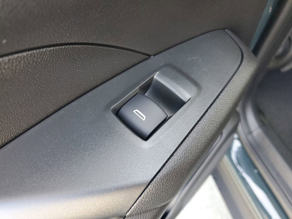 New 2026 Chevrolet Trax LT image 16