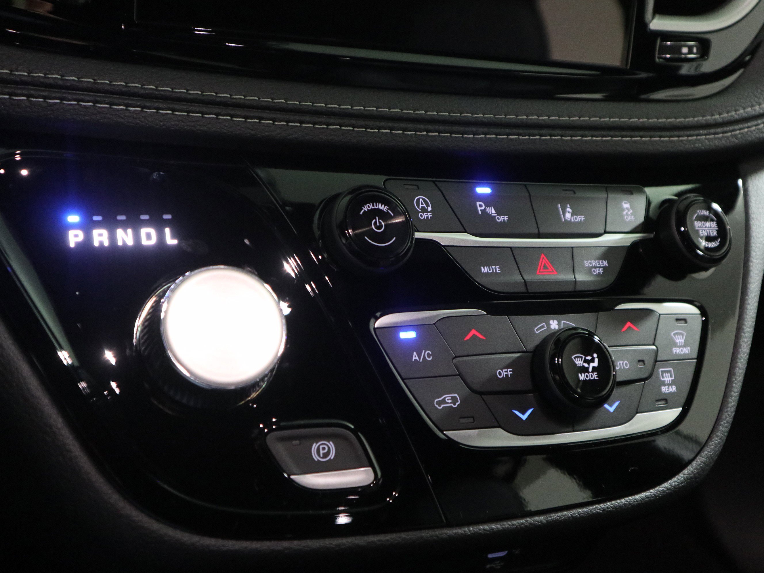 New 2026 Chrysler Pacifica Select image 27