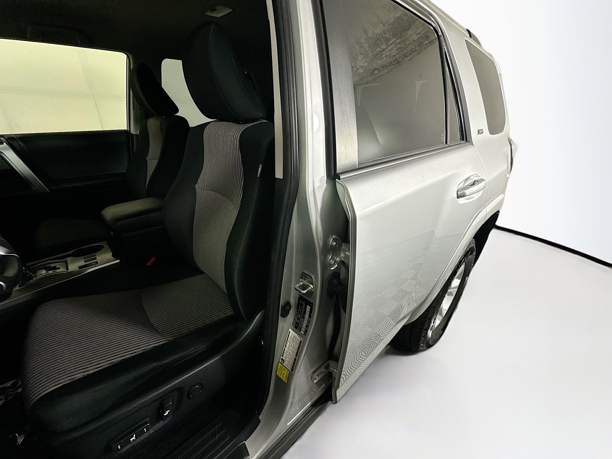 Used 2024 Toyota 4Runner SR5 AWD/4WD image 12