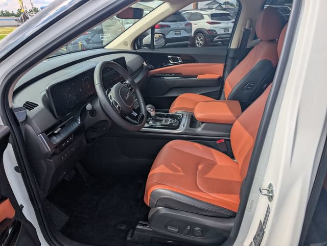 Used 2024 Kia Carnival SX Prestige FWD image 11