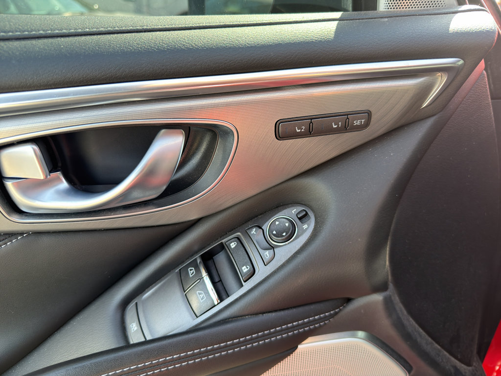 Used 2021 INFINITI Q60 3.0t Luxe w/ Essential Package image 9