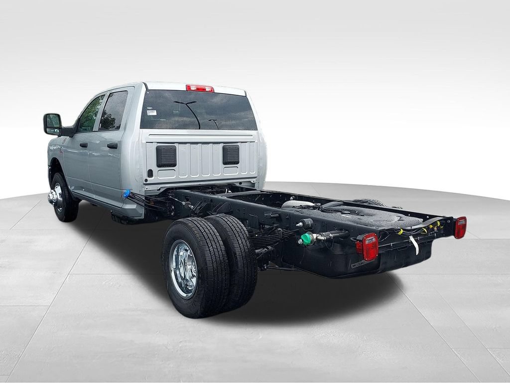 New 2027 RAM 3500 Tradesman w/ Chrome Appearance Group A AWD/4WD image 3