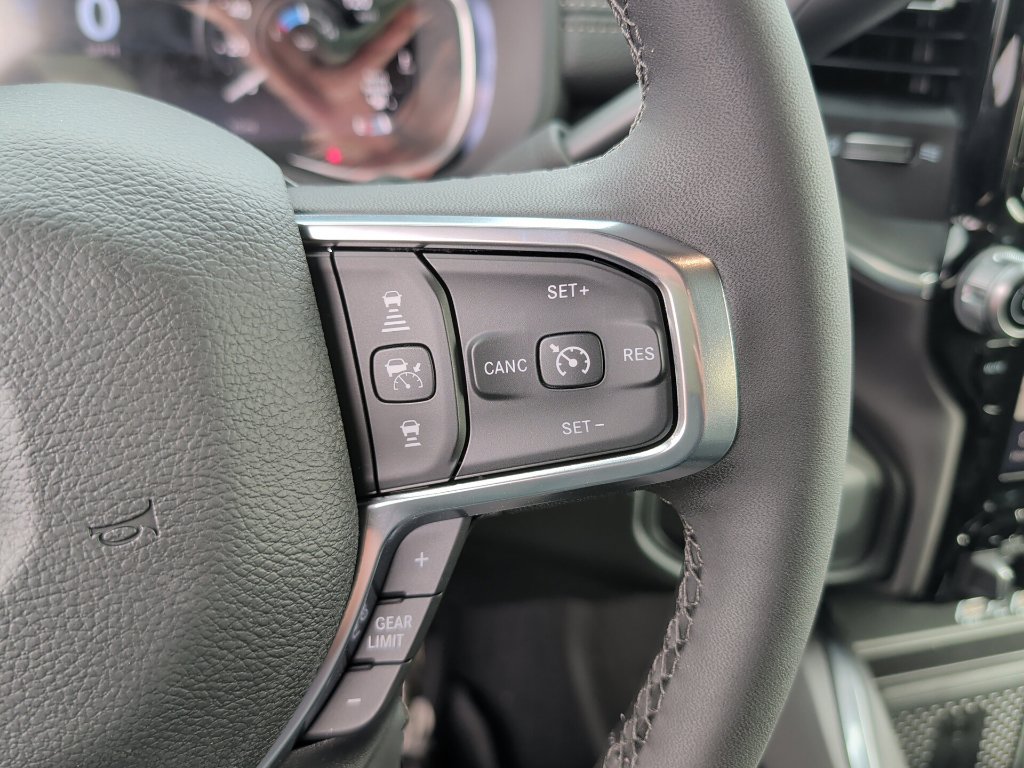 New 2027 RAM 2500 Laramie AWD/4WD image 25