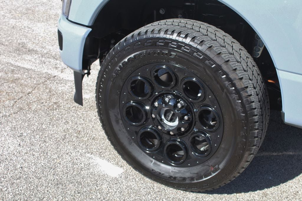 New 2026 Ford F250 Platinum image 7