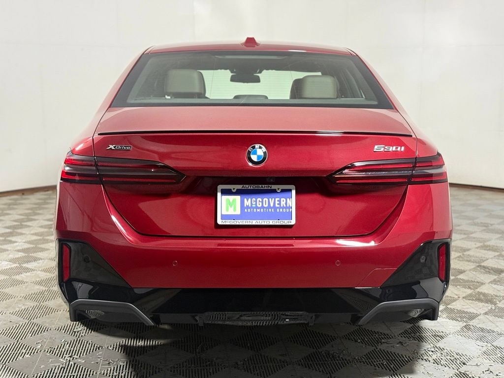 Used 2024 BMW 530i xDrive w/ M Sport Package AWD/4WD image 5