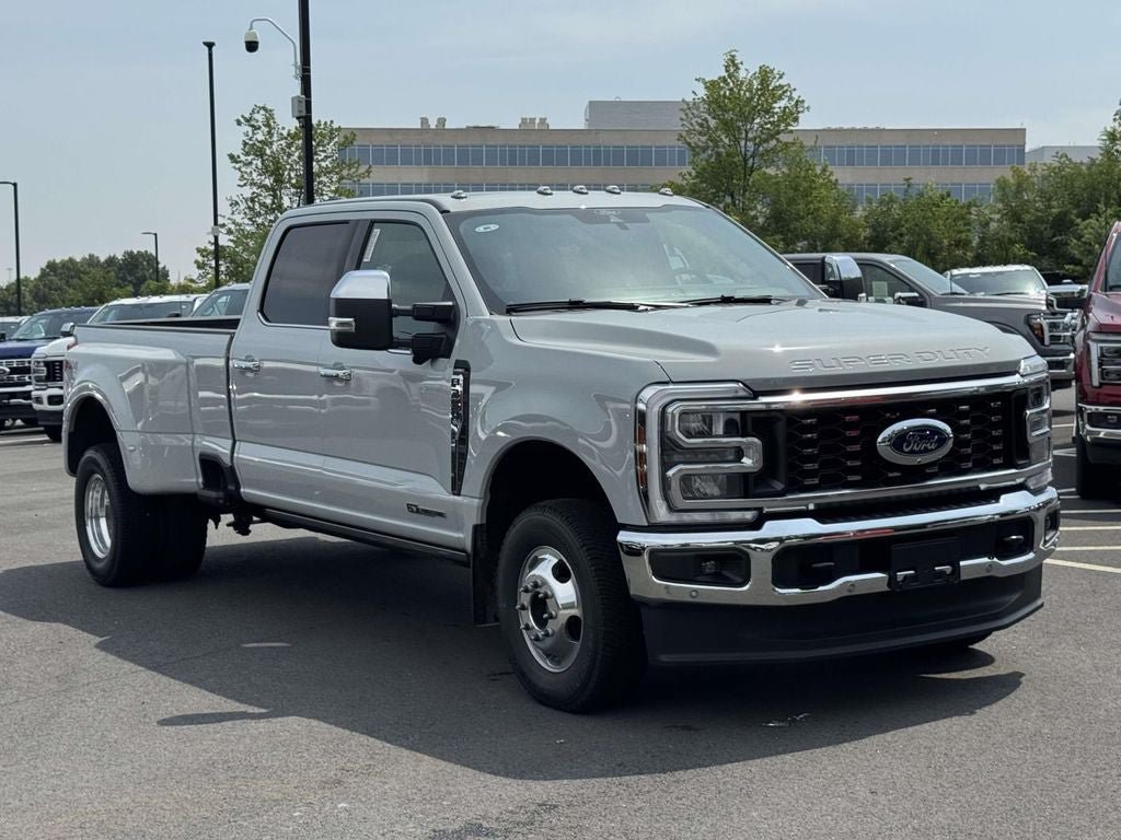 New 2026 Ford F350 Lariat w/ Lariat Ultimate Package AWD/4WD image 1