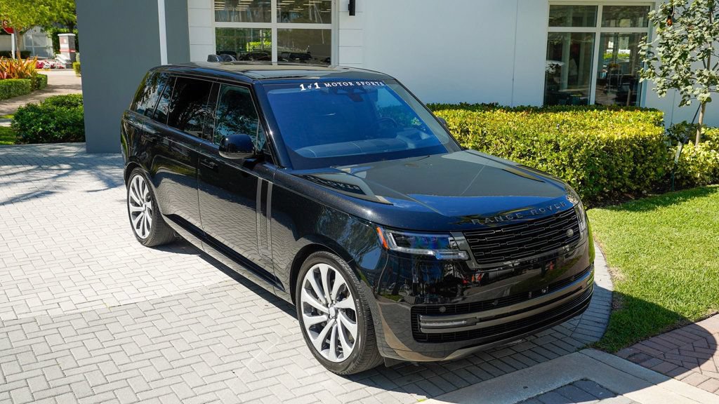 Used 2023 Land Rover Range Rover Long Wheelbase Autobiography AWD/4WD image 33