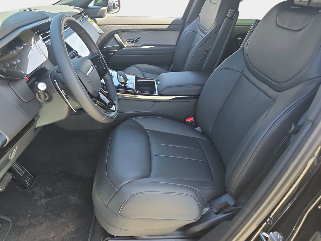 New 2026 Land Rover Range Rover Sport Dynamic SE AWD/4WD image 16