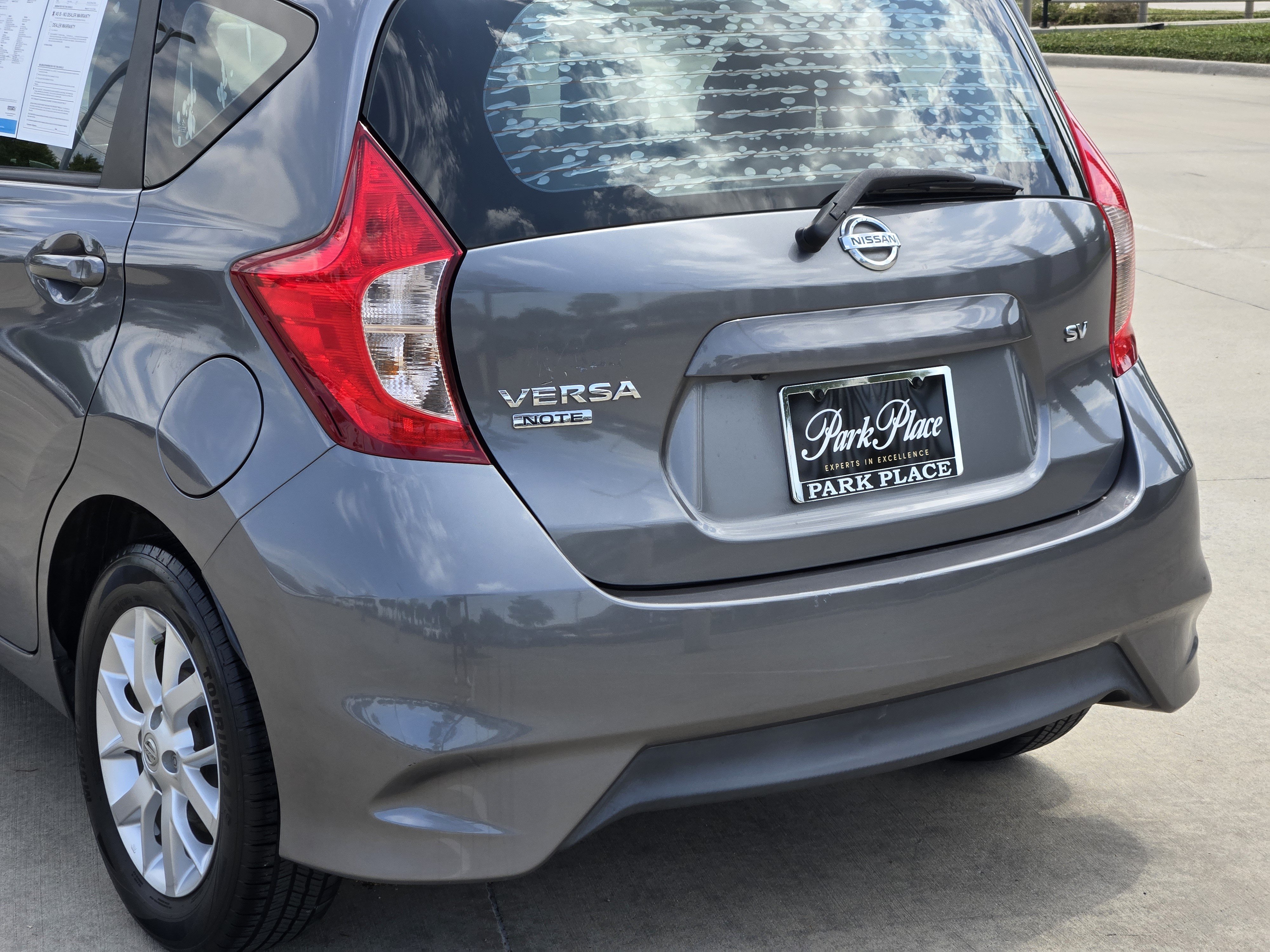 Used 2017 Nissan Versa Note SV w/ SV Appearance Package FWD image 16