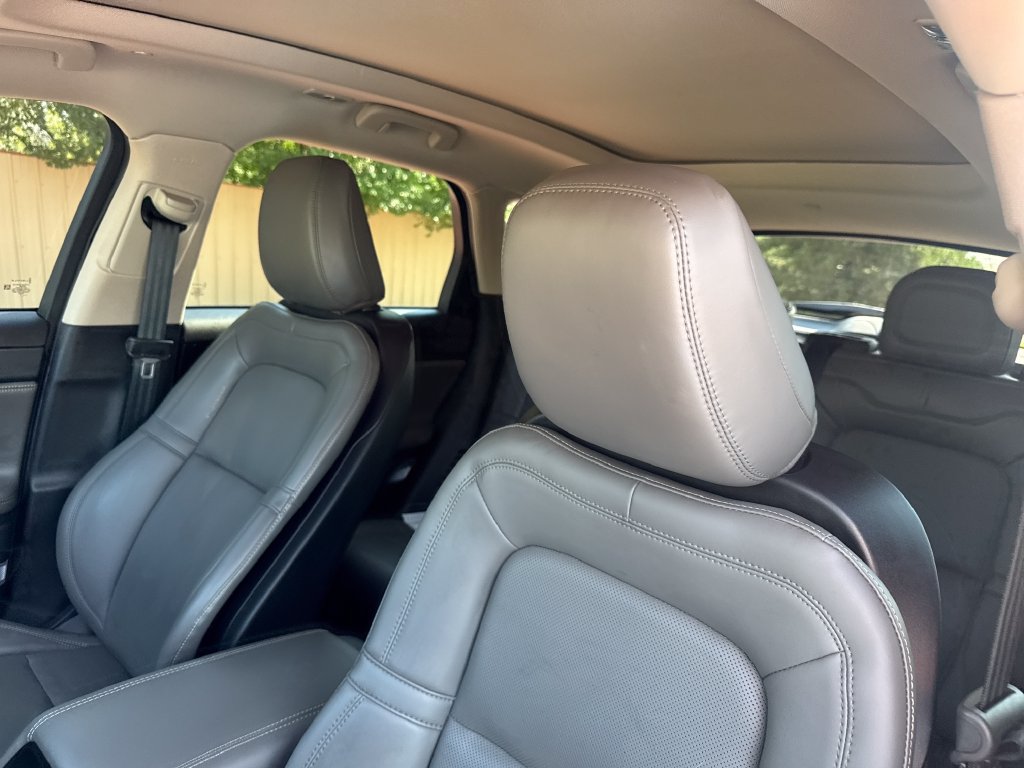 Certified 2025 Lincoln Corsair AWD w/ Equipment Group 101A image 13