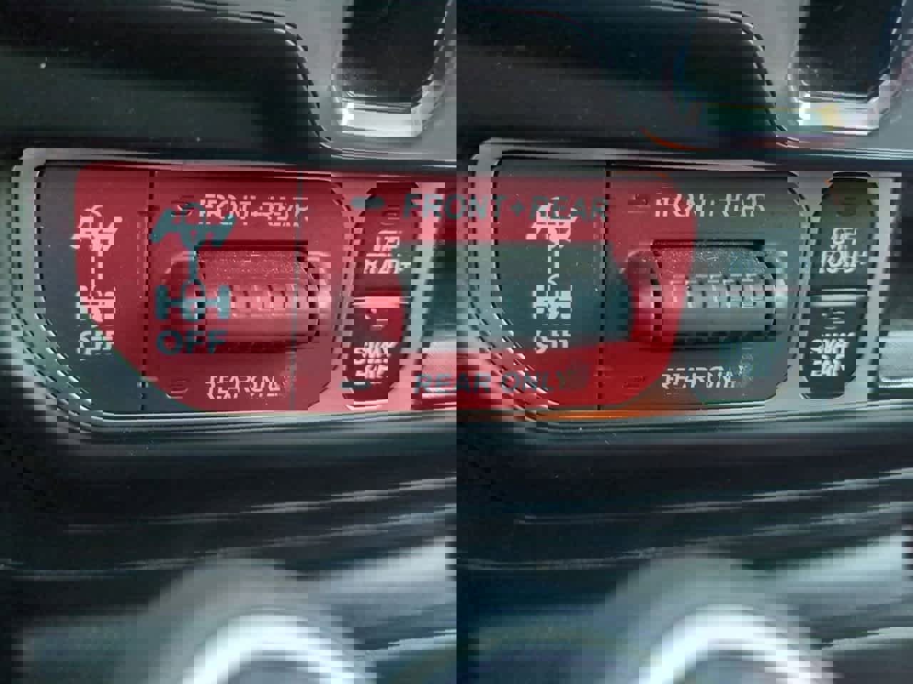 Used 2023 Jeep Wrangler Unlimited Rubicon w/ LED Lighting Group image 18