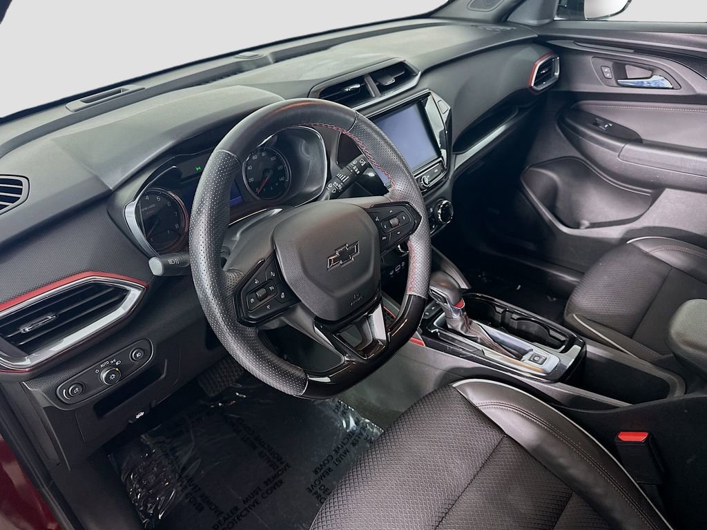 Used 2022 Chevrolet TrailBlazer RS w/ Technology Package image 4