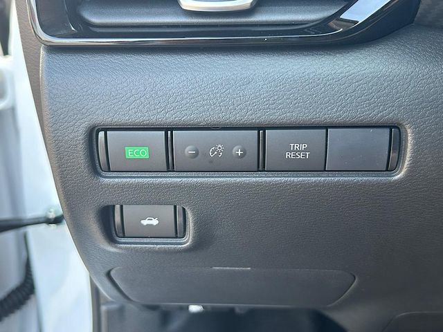 New 2025 Nissan Sentra SV w/ SV Premium Package image 16