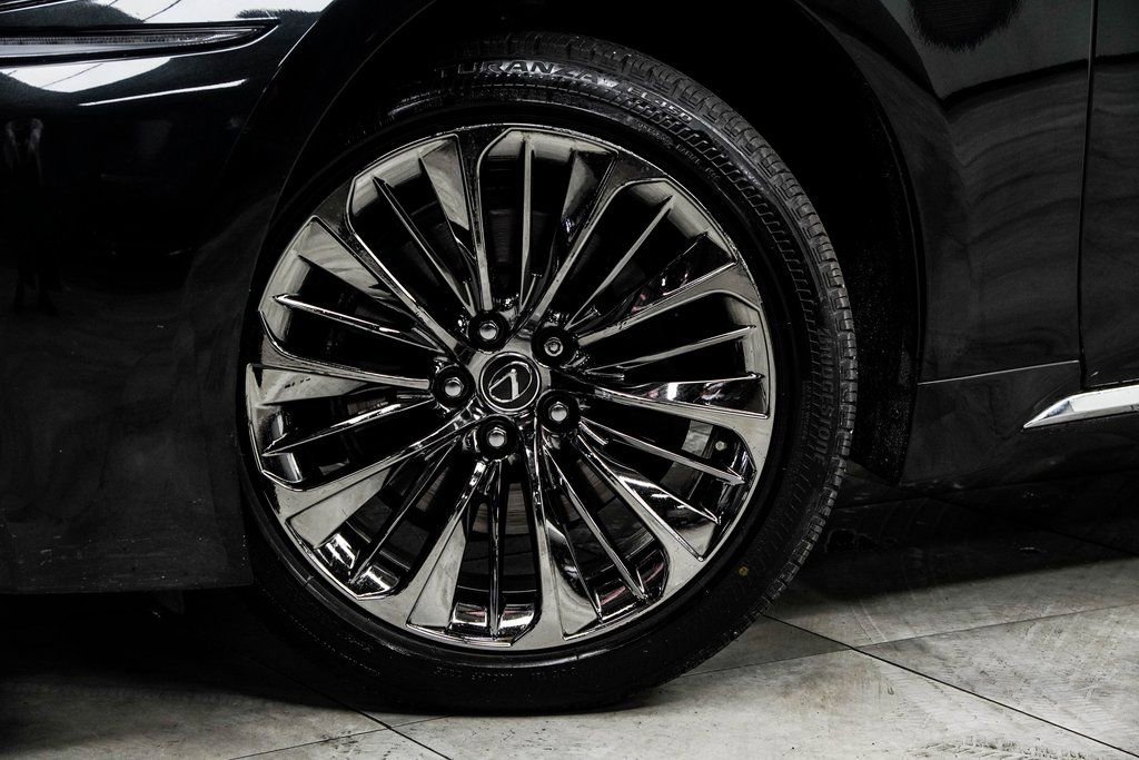 Used 2018 Lexus LS 500 AWD w/ Luxury Package image 3