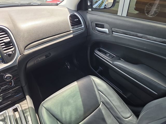 Used 2019 Chrysler 300 Touring L w/ Quick Order Package 22F image 14