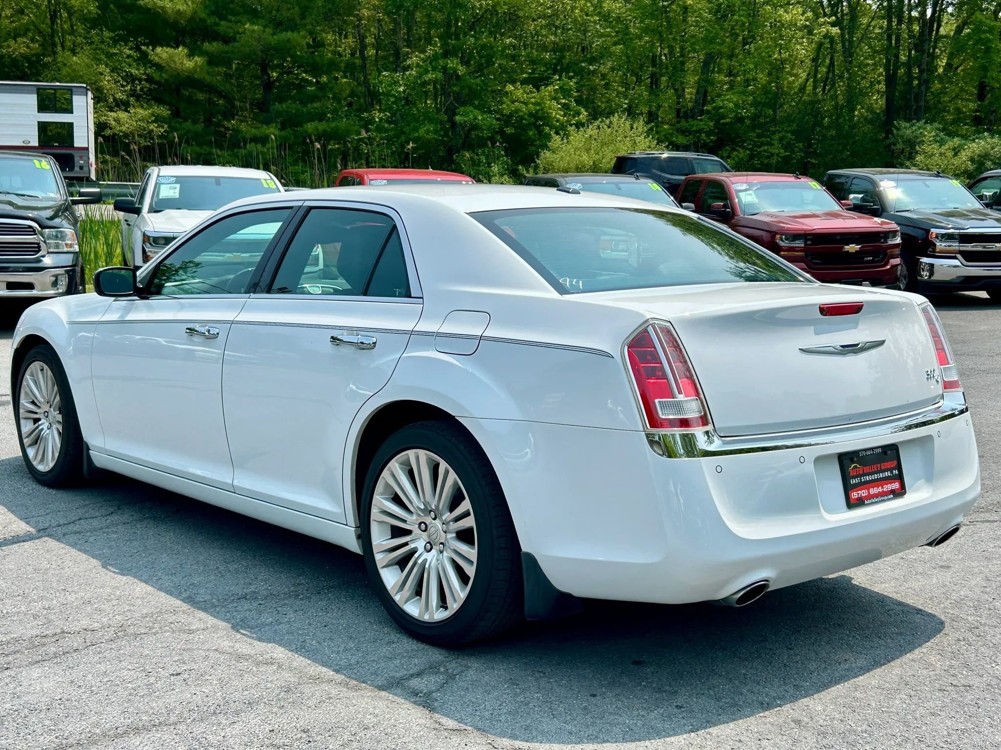 Used 2014 Chrysler 300 C w/ Light Group image 6
