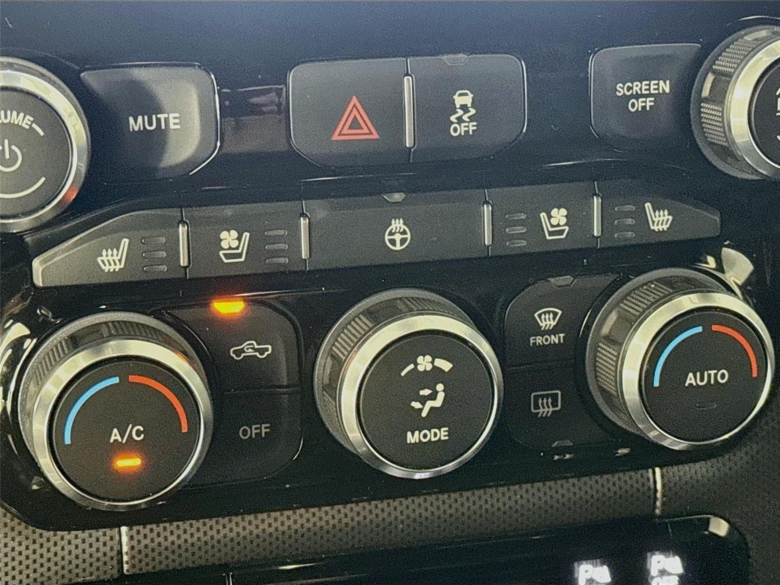 Used 2023 RAM 2500 Limited w/ Night Edition AWD/4WD image 21