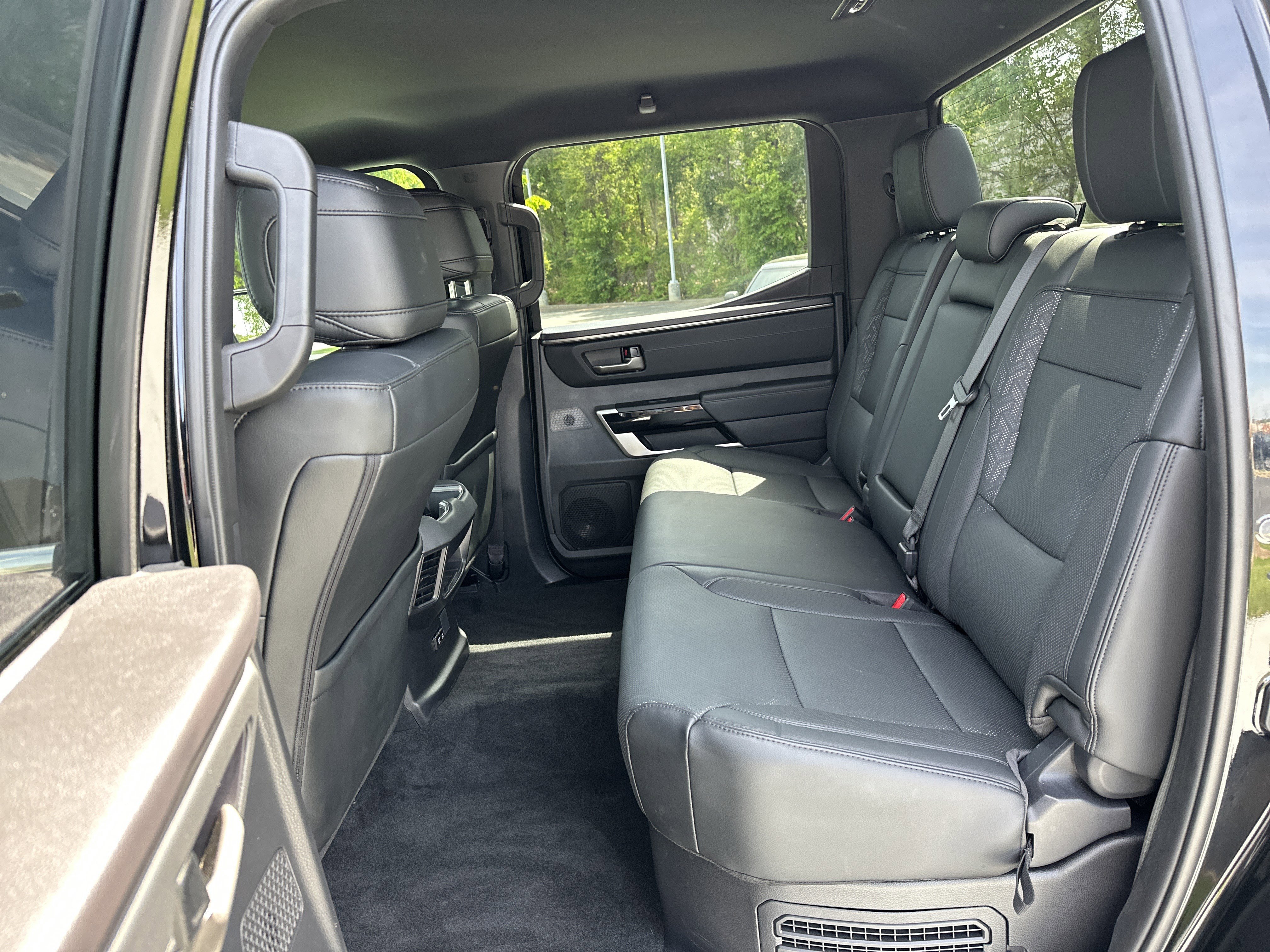 Certified 2025 Toyota Tundra Limited AWD/4WD image 32