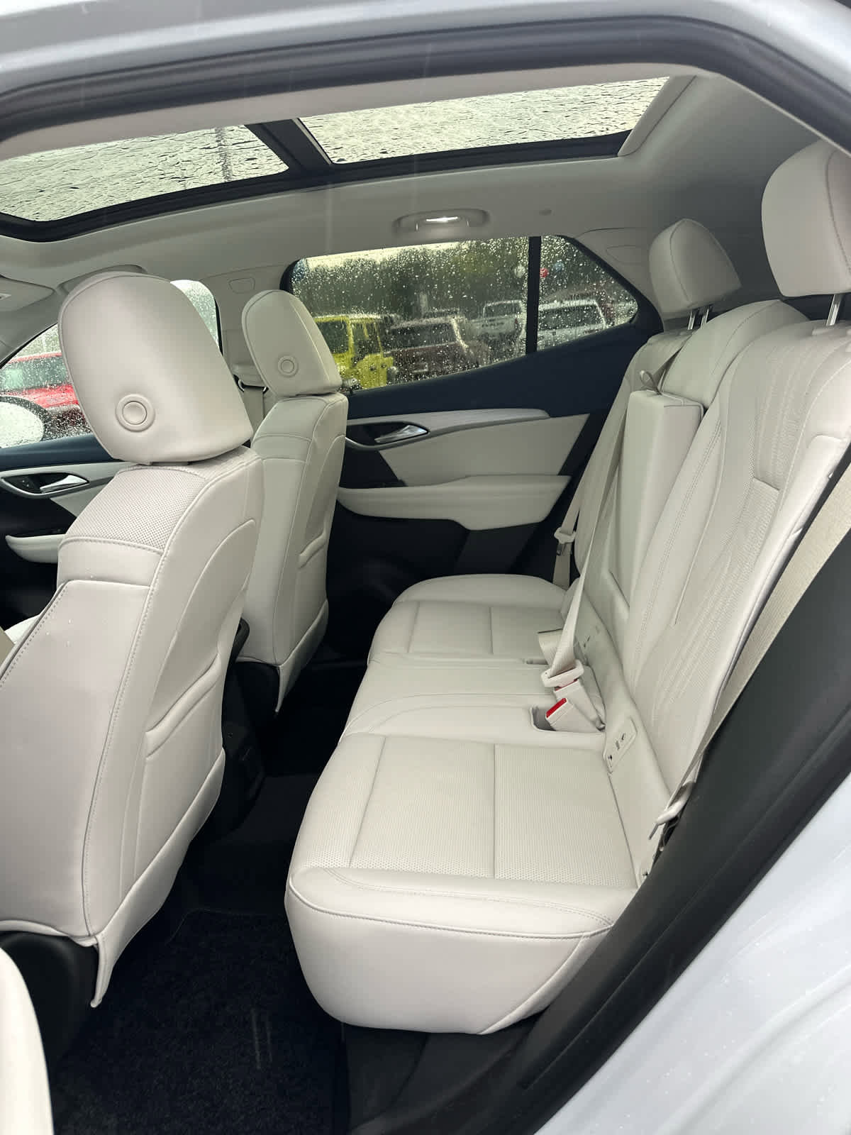 New 2025 Buick Envision Avenir image 13