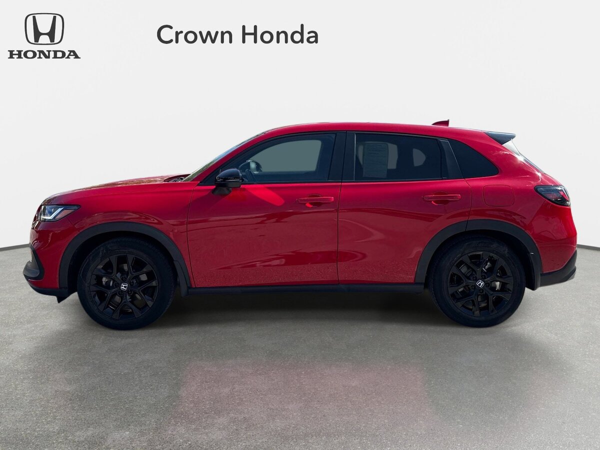 Used 2025 Honda HR-V Sport image 2
