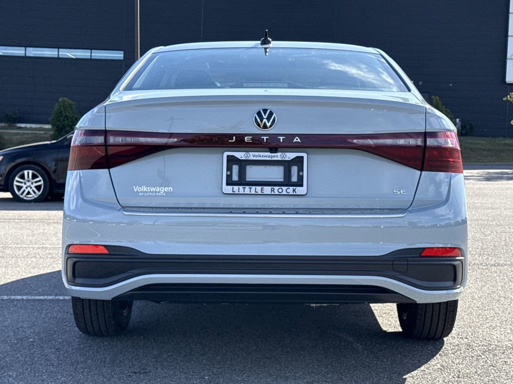 New 2026 Volkswagen Jetta SE image 4