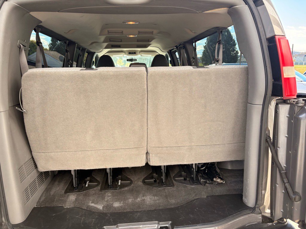 Used 2012 Chevrolet Express 3500 LT w/ LT Preferred Equipment Group image 27