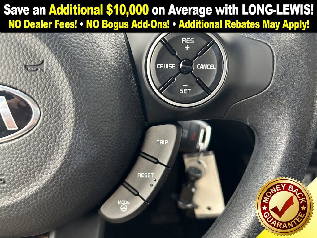 Used 2015 Kia Soul image 29