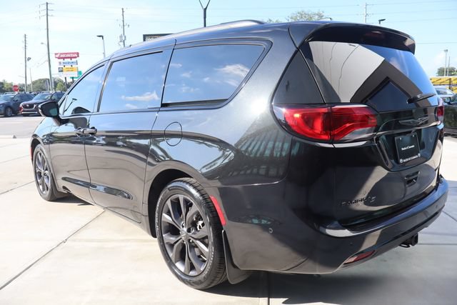 Used 2019 Chrysler Pacifica Limited FWD image 6