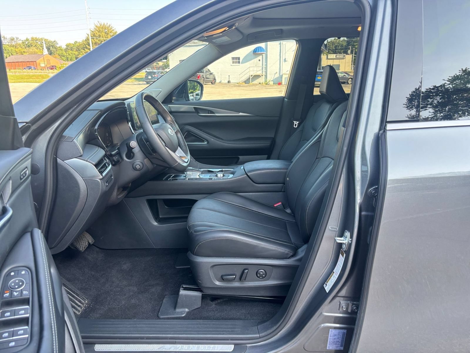 Used 2026 INFINITI QX60 Luxe FWD image 29