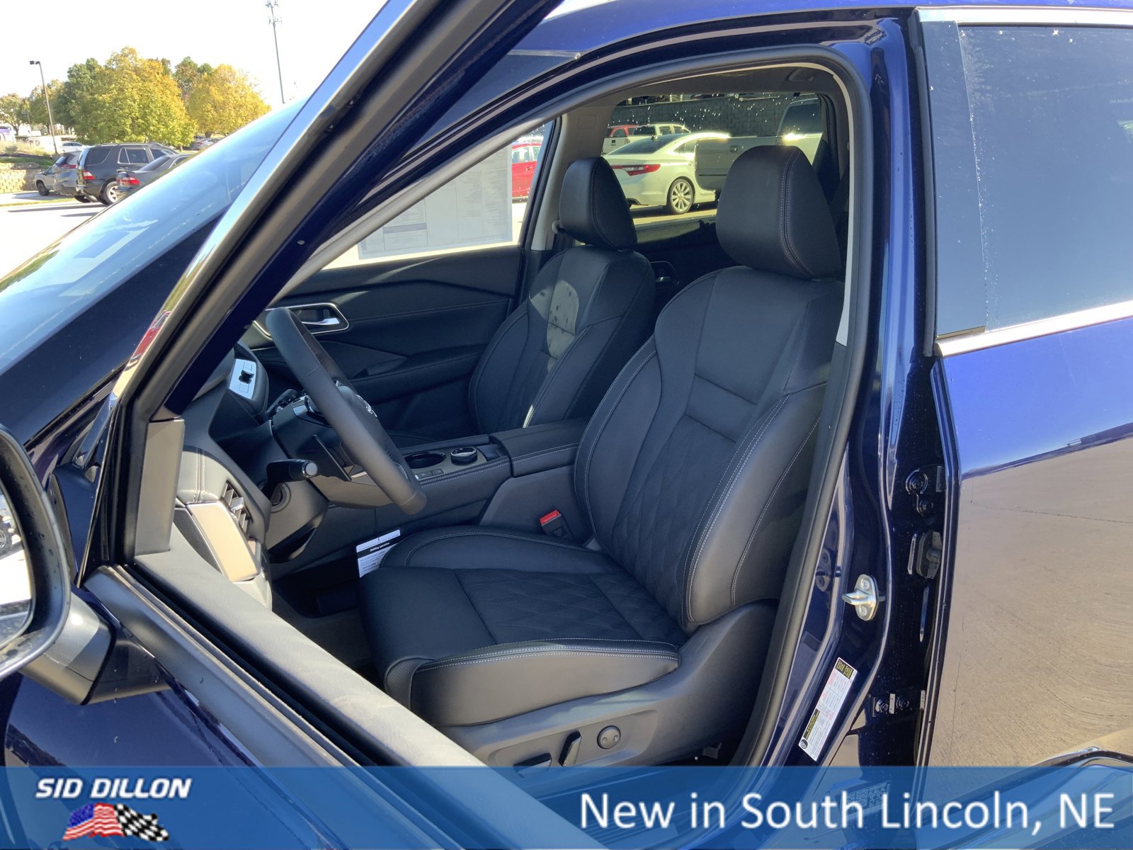 New 2026 Nissan Rogue Platinum w/ Platinum Premium Package image 9