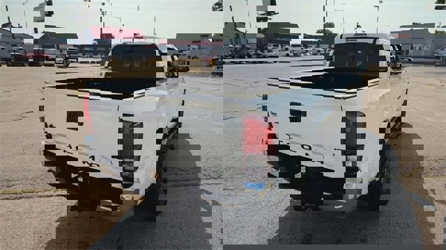 Used 2023 Toyota Tacoma SR image 39