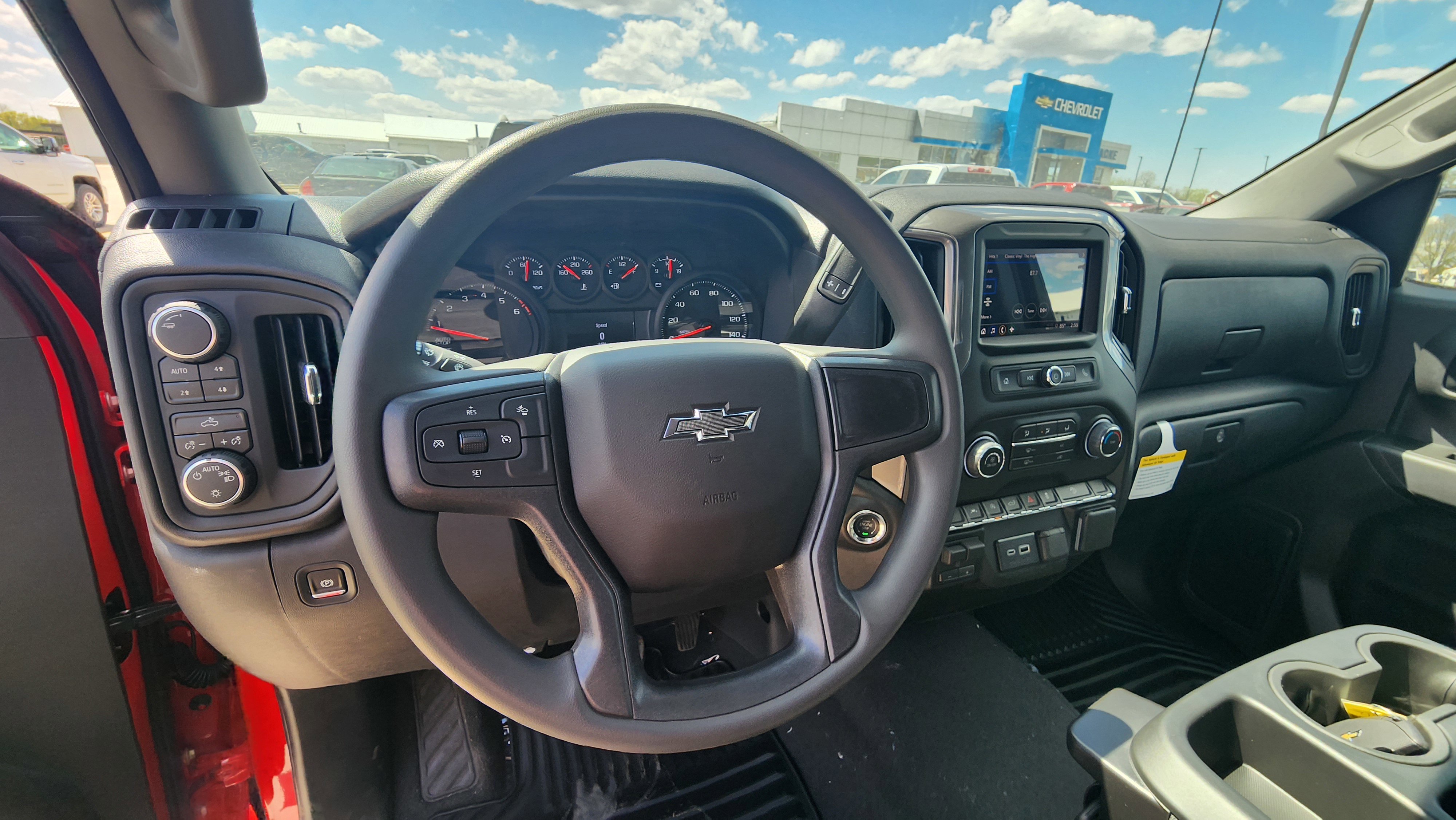 New 2026 Chevrolet Silverado 1500 Custom Trail Boss w/ LPO, Dark Essentials Package AWD/4WD image 14