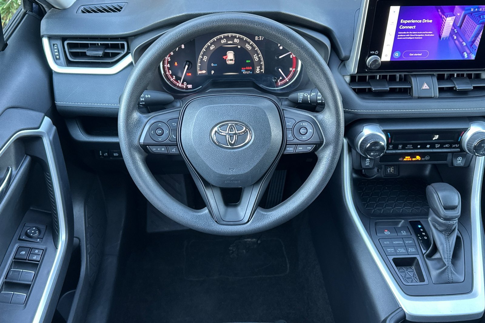 Used 2024 Toyota RAV4 XLE AWD/4WD image 14