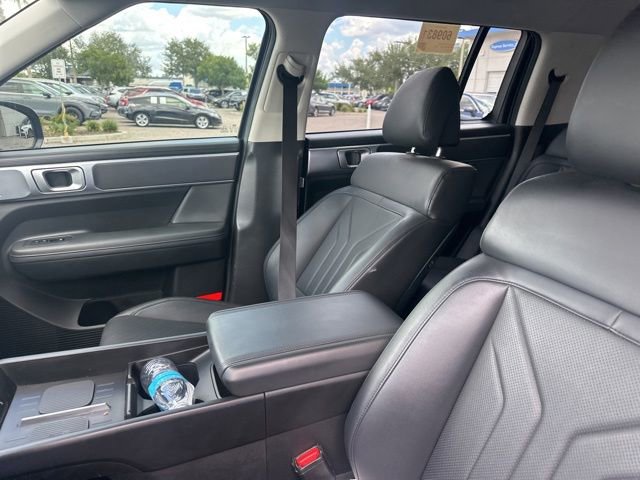 Used 2025 Hyundai Santa Fe SEL FWD image 19