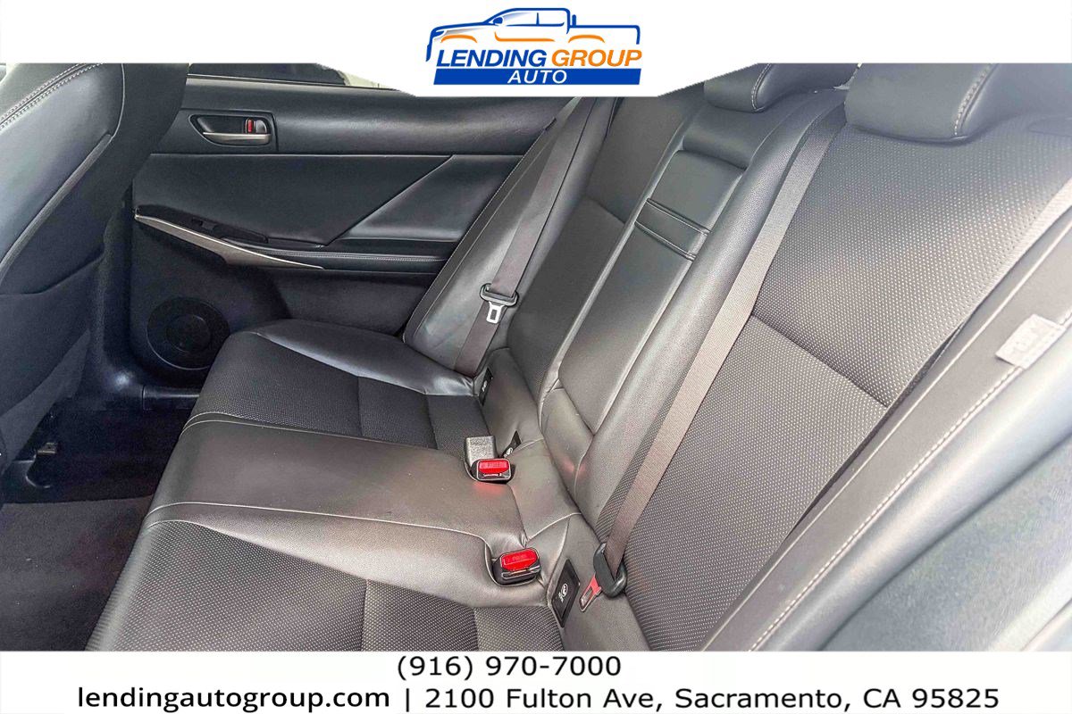 Used 2016 Lexus IS 300 AWD image 18