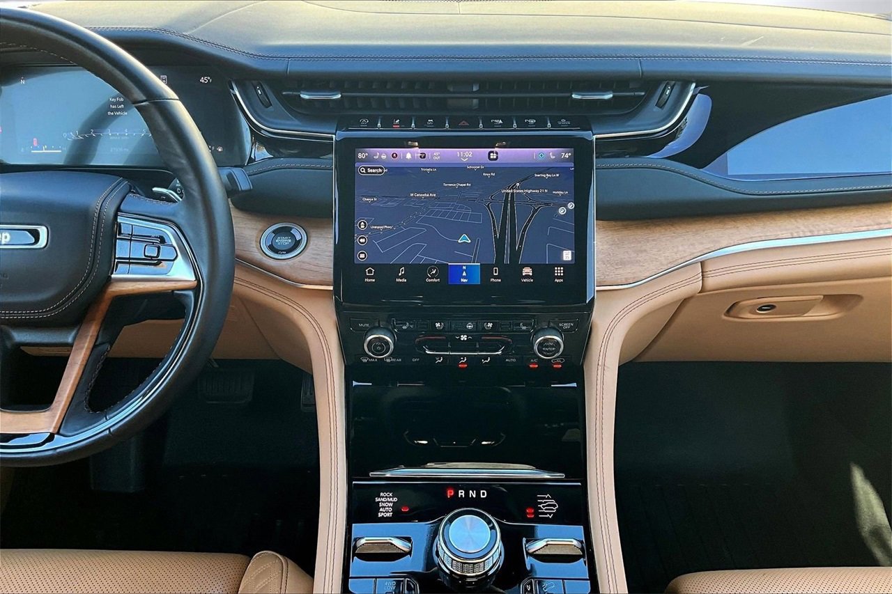 Certified 2023 Jeep Grand Cherokee L Summit image 11