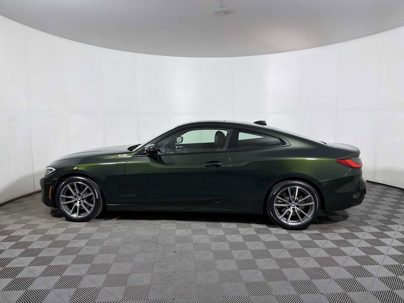 Certified 2023 BMW 430i xDrive Coupe w/ Convenience Package image 4