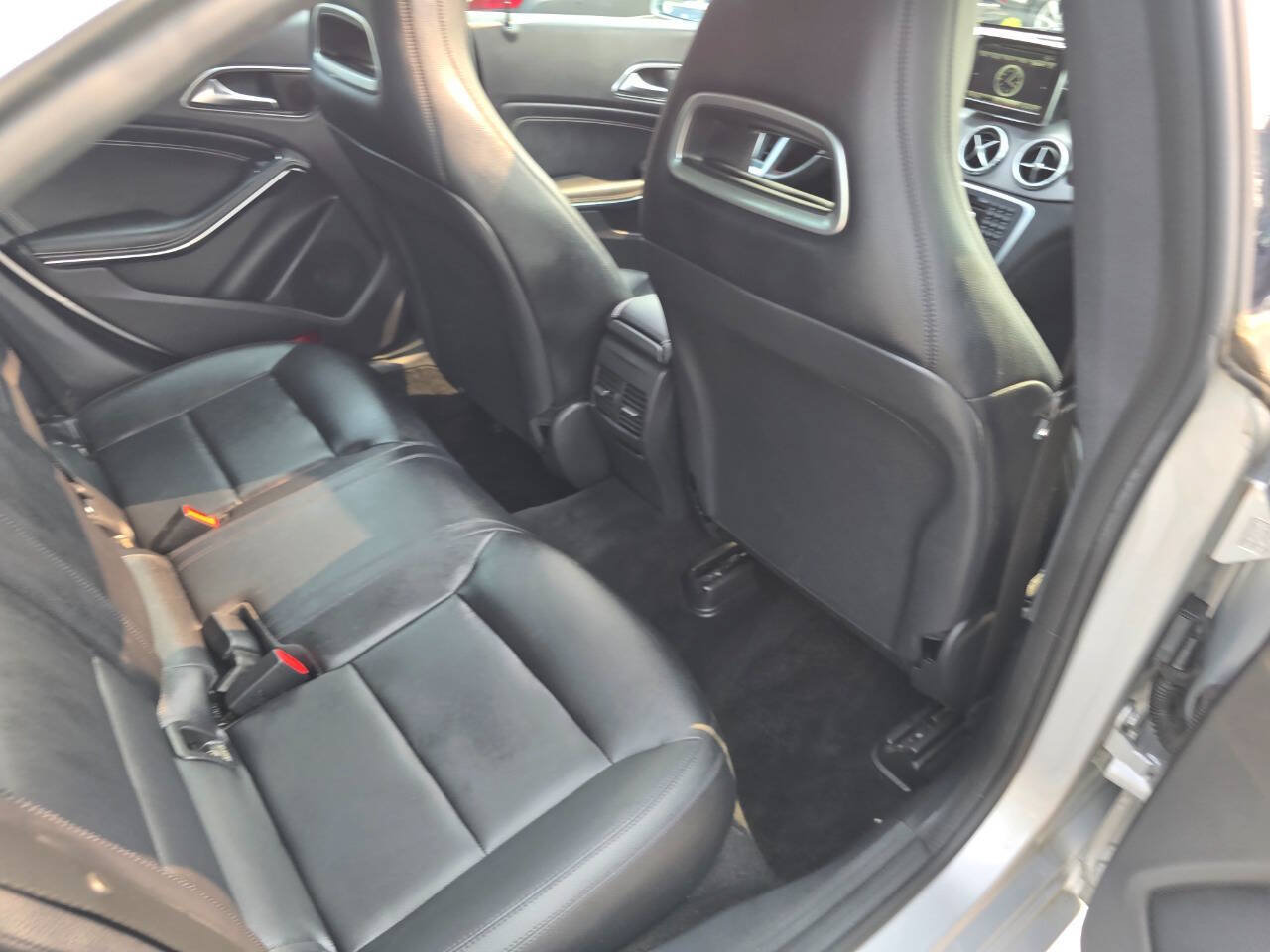 Used 2014 Mercedes-Benz CLA 250 w/ Multimedia Package image 28
