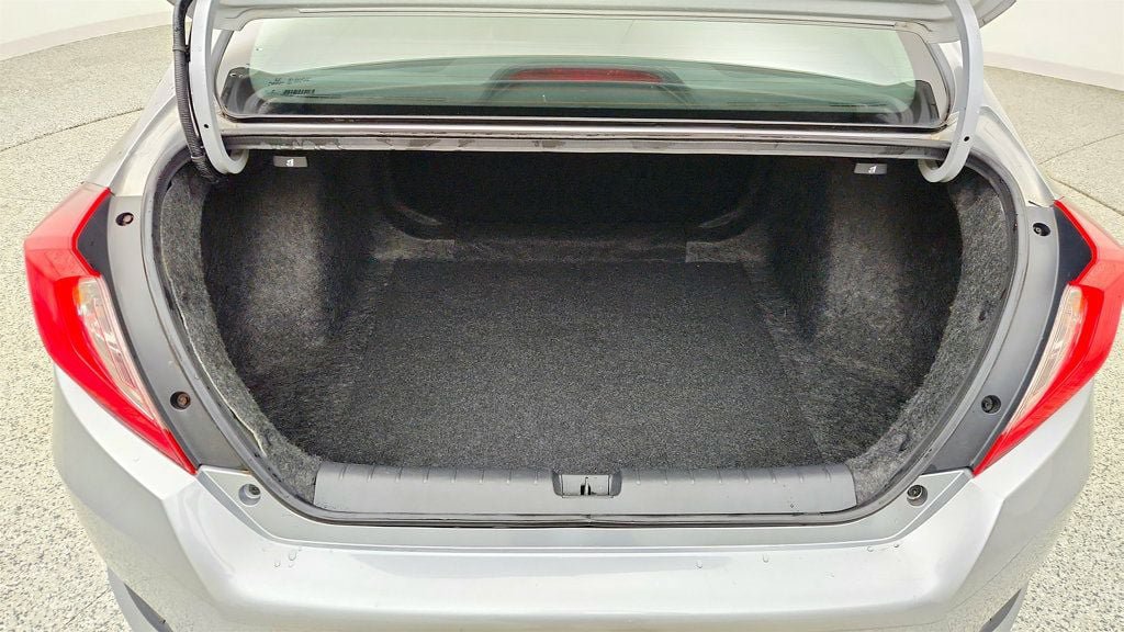 Used 2016 Honda Civic EX-T image 18
