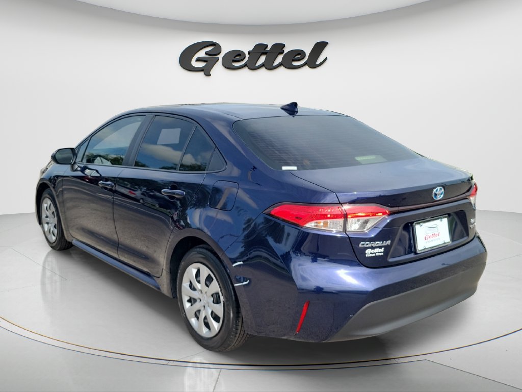 Used 2025 Toyota Corolla LE FWD image 7