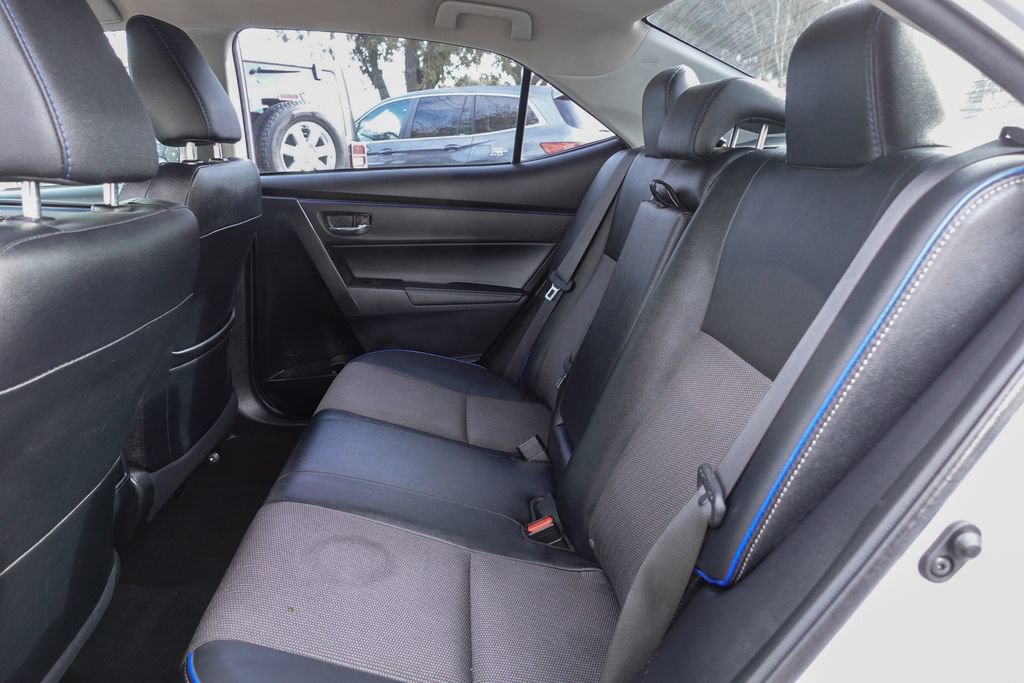 Used 2018 Toyota Corolla L image 24