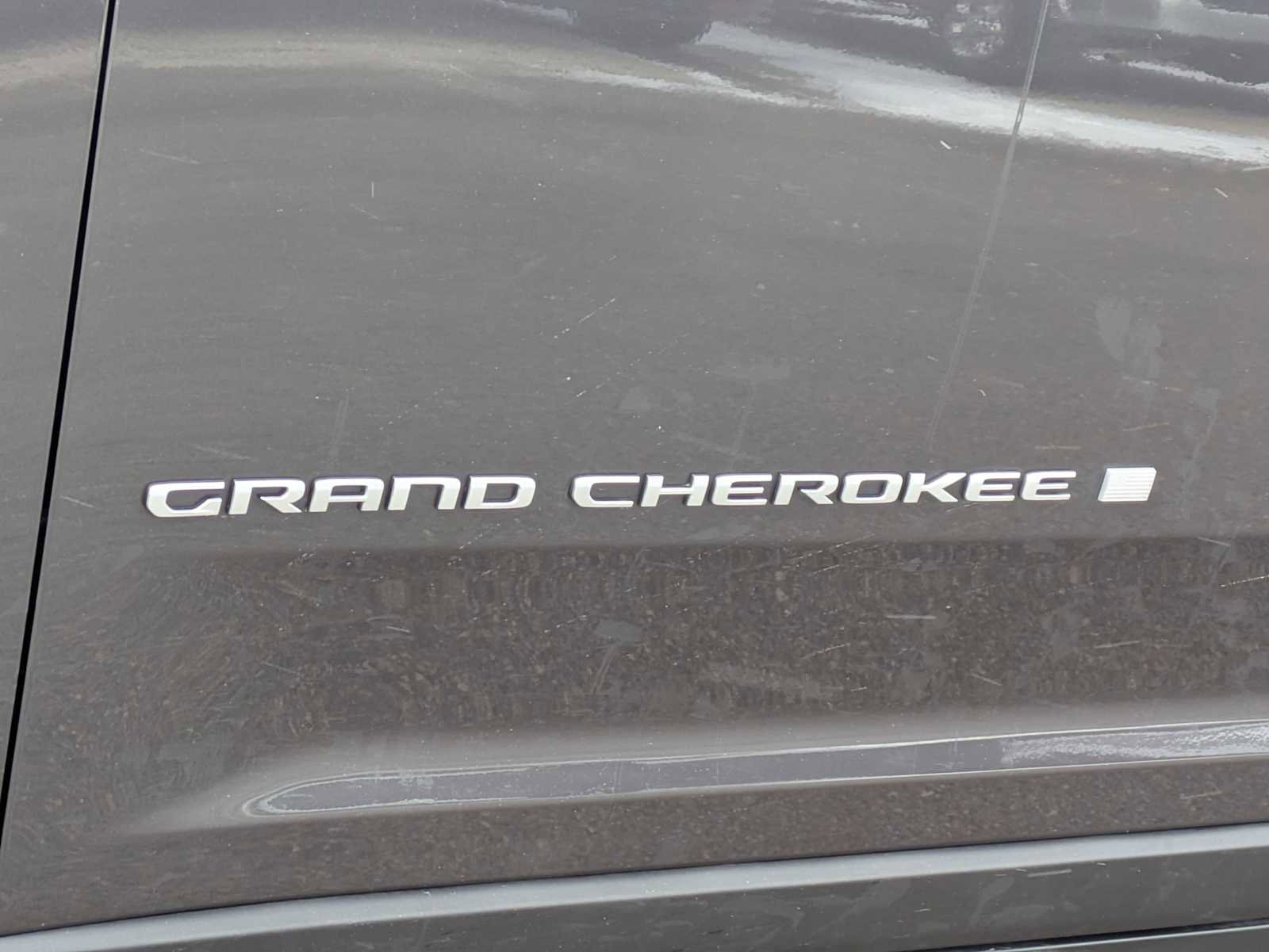 Used 2025 Jeep Grand Cherokee L Limited w/ Trailer Tow Package image 12