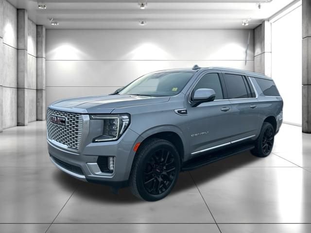 Used 2023 GMC Yukon XL Denali AWD/4WD image 4