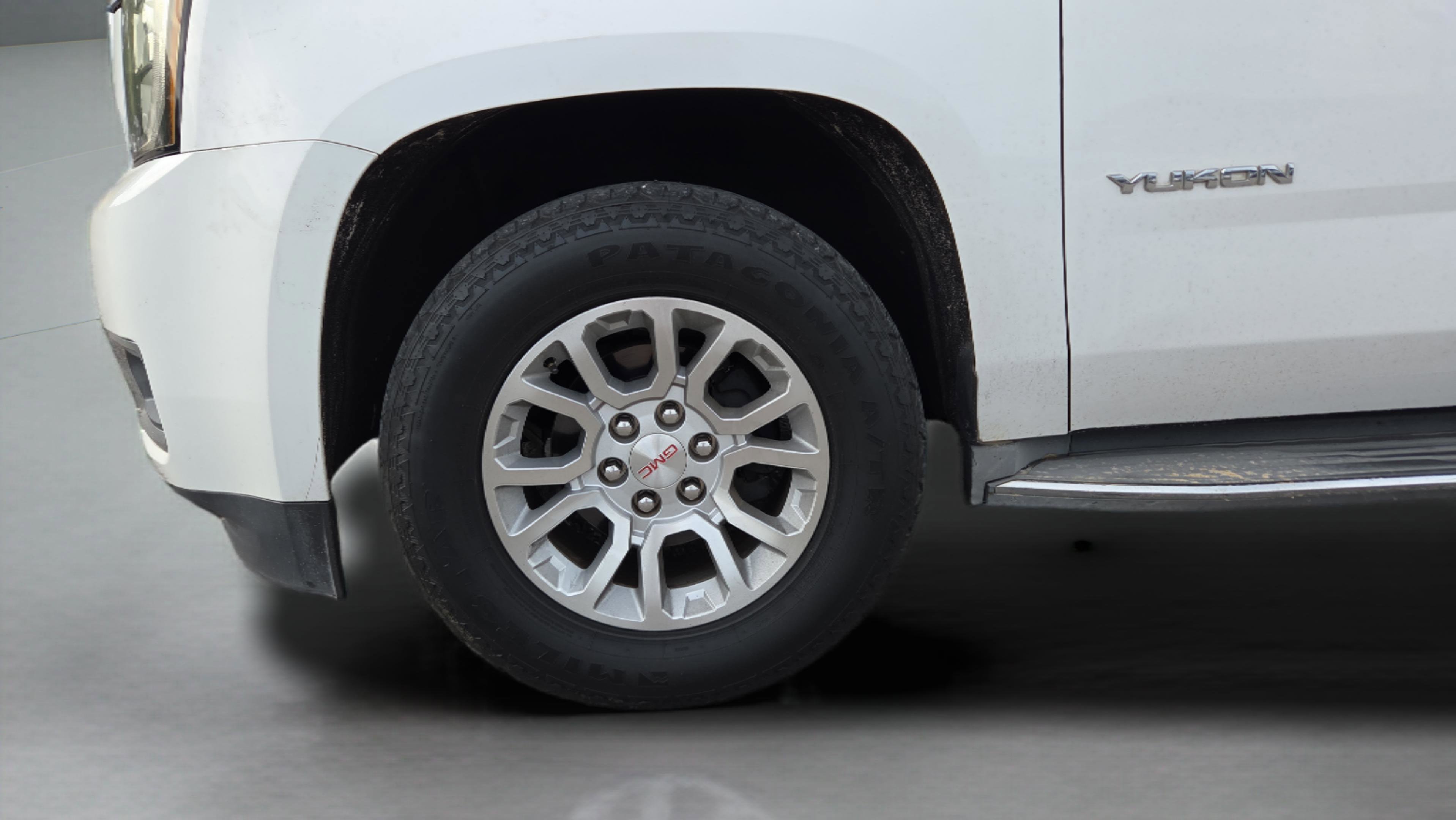 Used 2015 GMC Yukon SLE RWD image 29