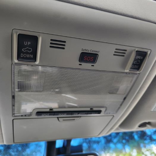 Used 2013 Toyota Land Cruiser AWD/4WD image 30