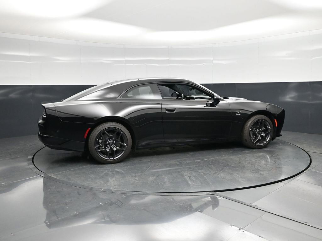 Used 2024 Dodge Charger R/T w/ Plus Group image 2